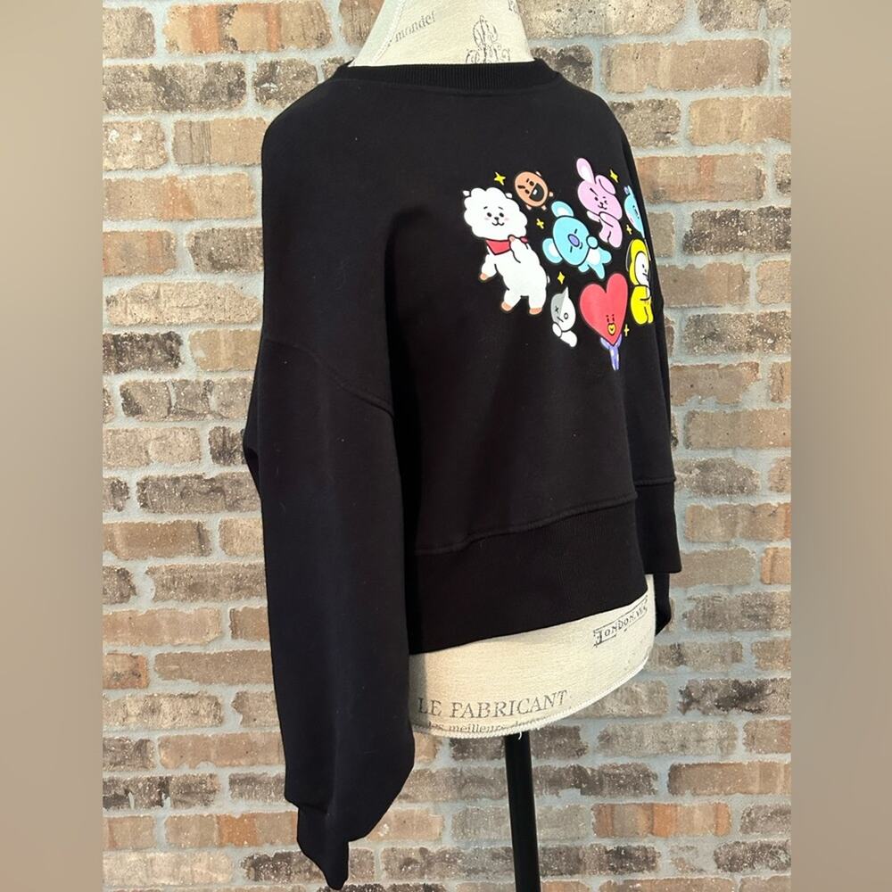 Rare BTS BT21 sweatshirt pullover small women’s US 6/8 black crewneck - Picture 9 of 11